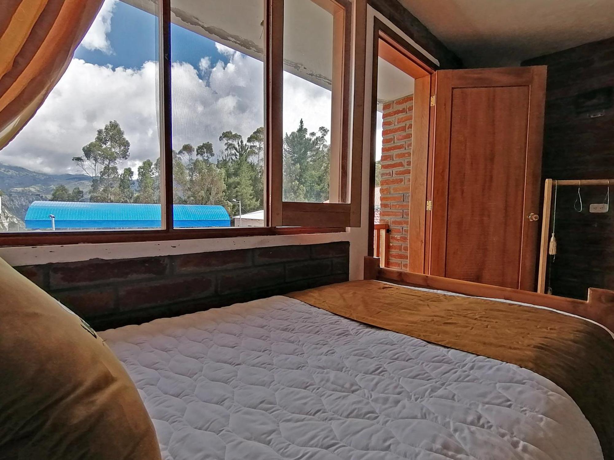 Hotel Lagoon Resort Chugchilán Exterior foto